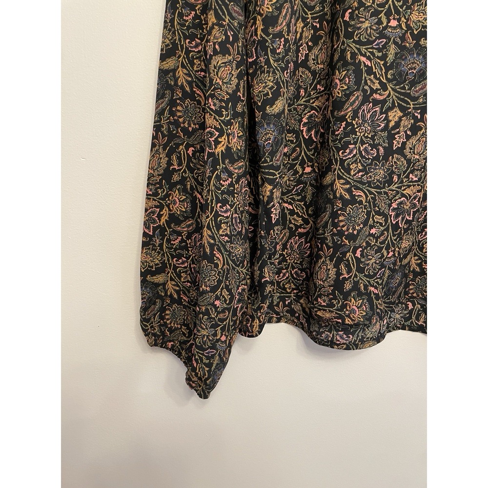 ROAN + RYAN Blouse Top Women Medium Black Floral VNeck Sheer Flowy Office Dressy - Picture 3 of 6